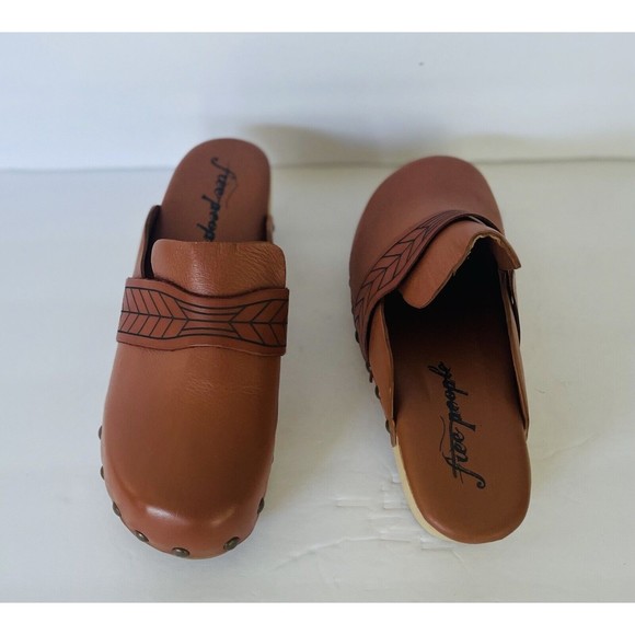 Free People Chloe Clogs Brown Leather Wood Base Pattern Band Studs 37.5/6.5- 7 - Picture 11 of 14